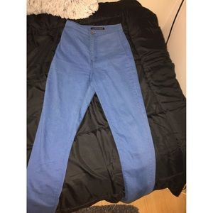 Blue jeans high waist